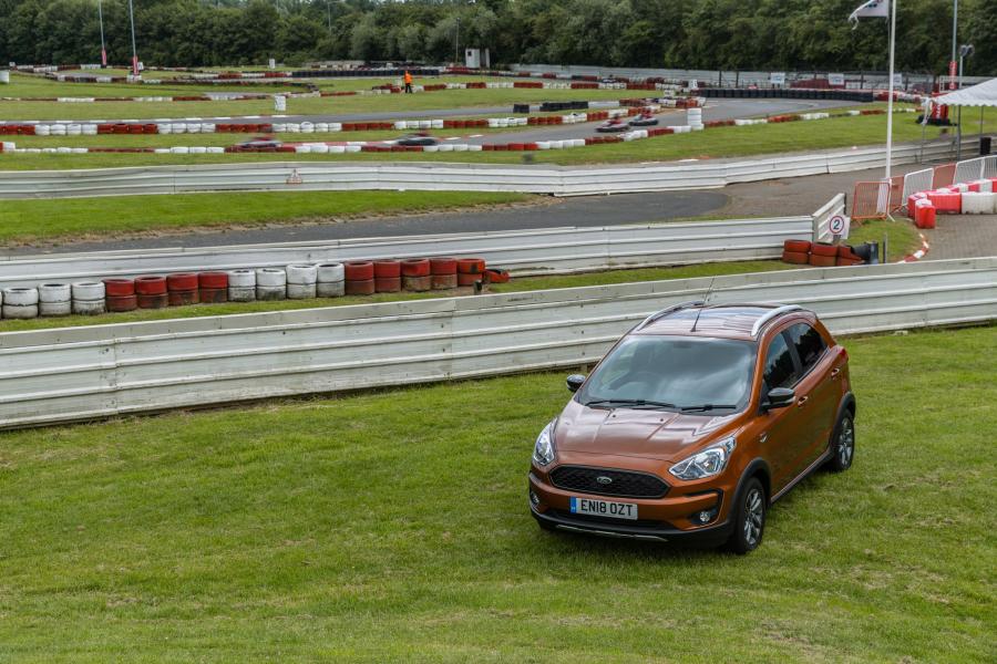  Ford Ka+ Active 2018 года  (UK) (фото 12 из 27)